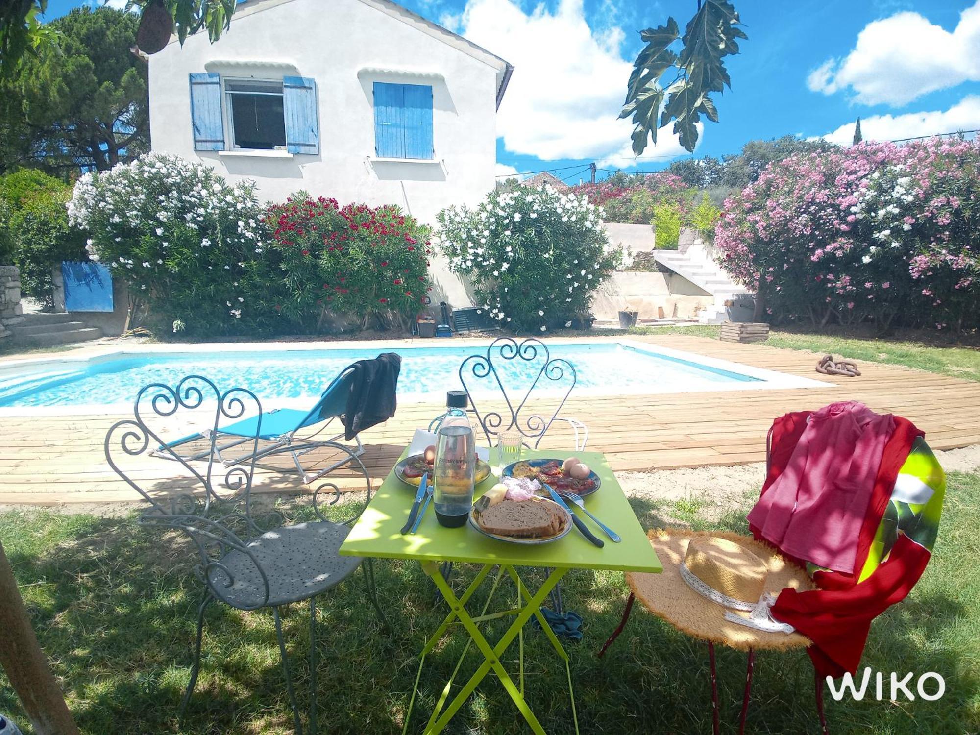 Vila Au Fil De Soi Saint-Julien-de-Peyrolas Exteriér fotografie