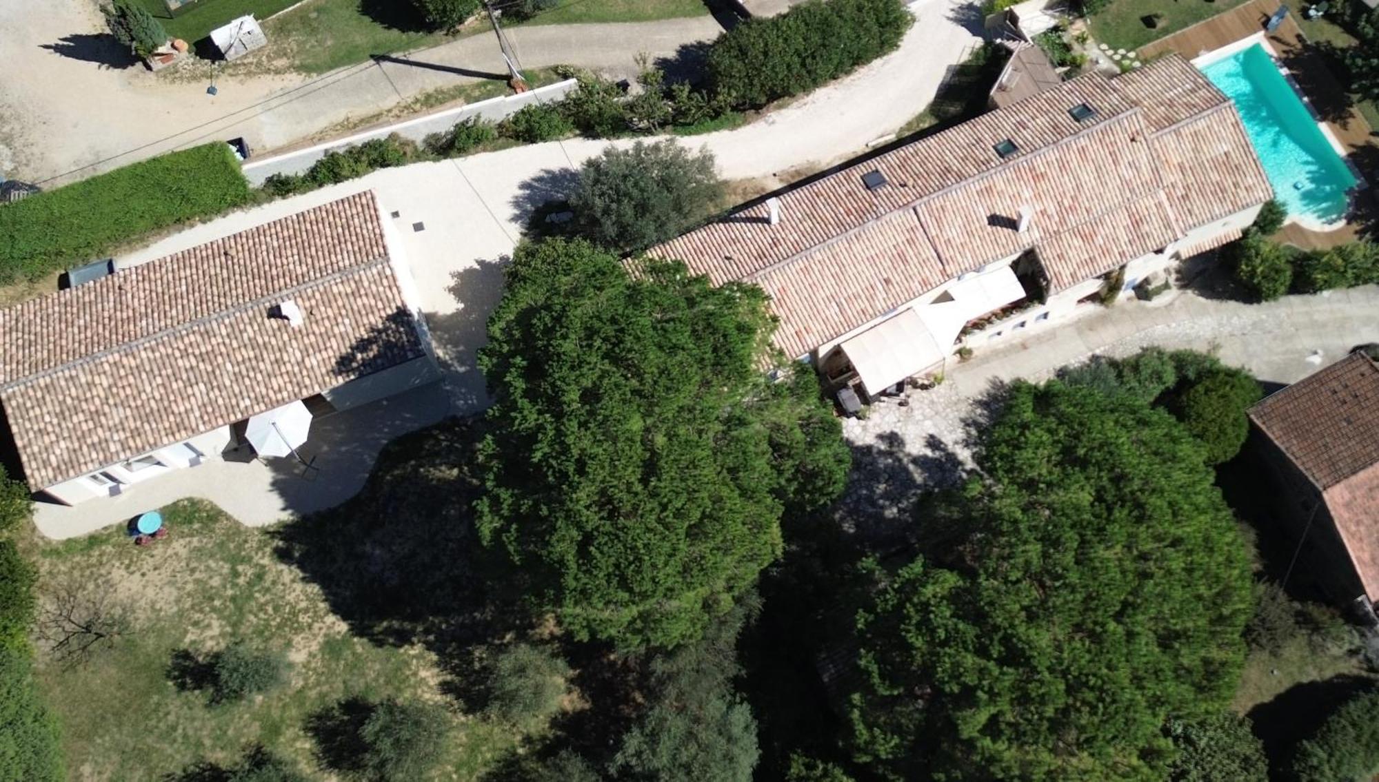 Vila Au Fil De Soi Saint-Julien-de-Peyrolas Exteriér fotografie